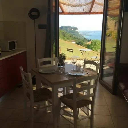 Apartament Volpara *