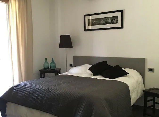 Volpara Apartment *